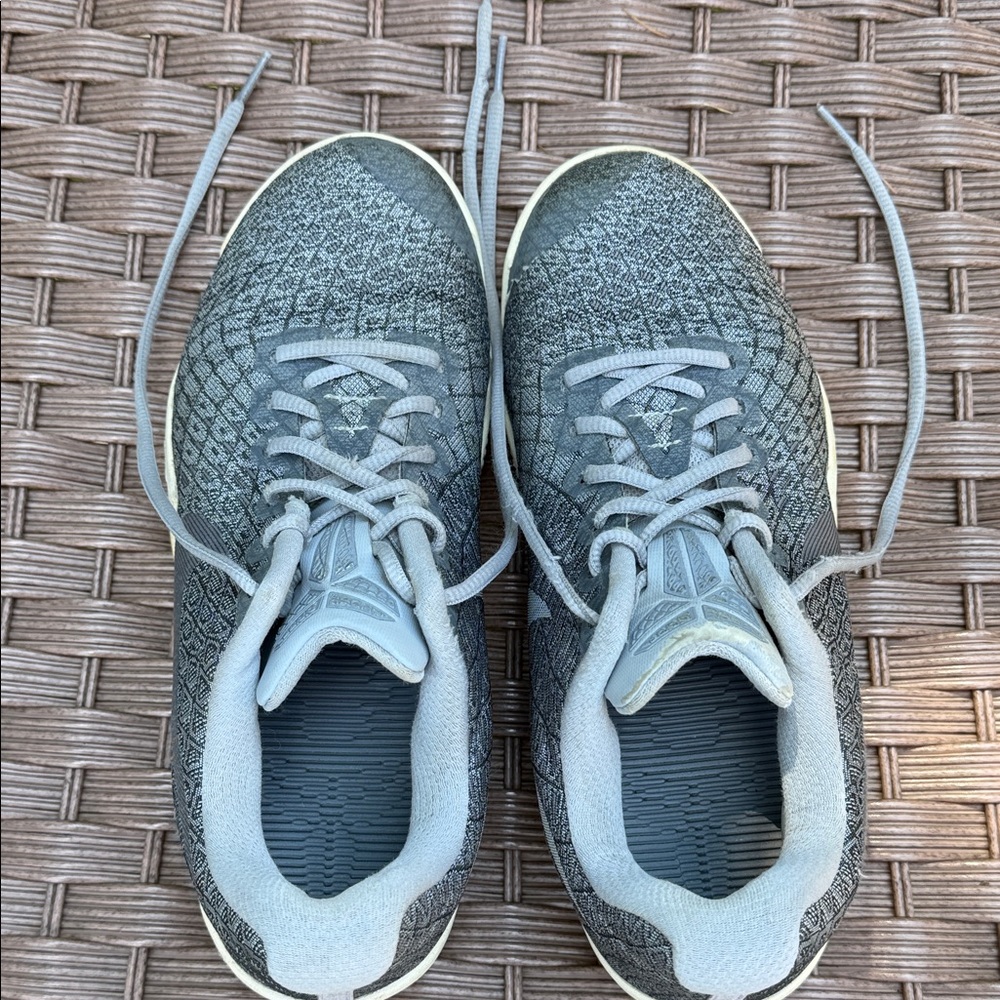 Nike Kobe Mamba instinct pure platinum cool grey, men’s 8, gently used